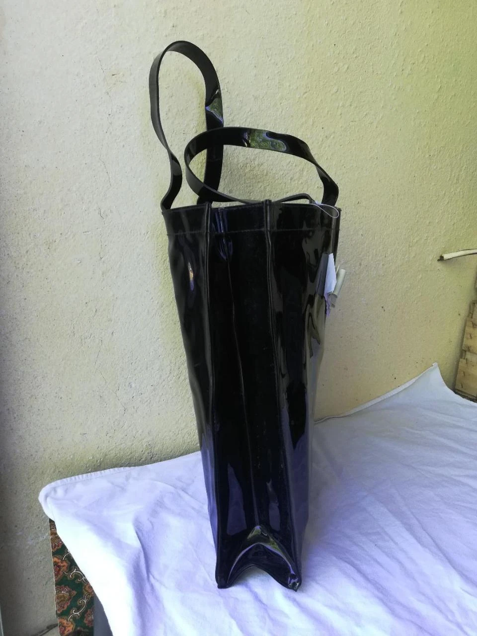 Lote rígido de Bolso tipo tote (o bolsa de playa...) abierta + su Neceser en PVC – photo 8